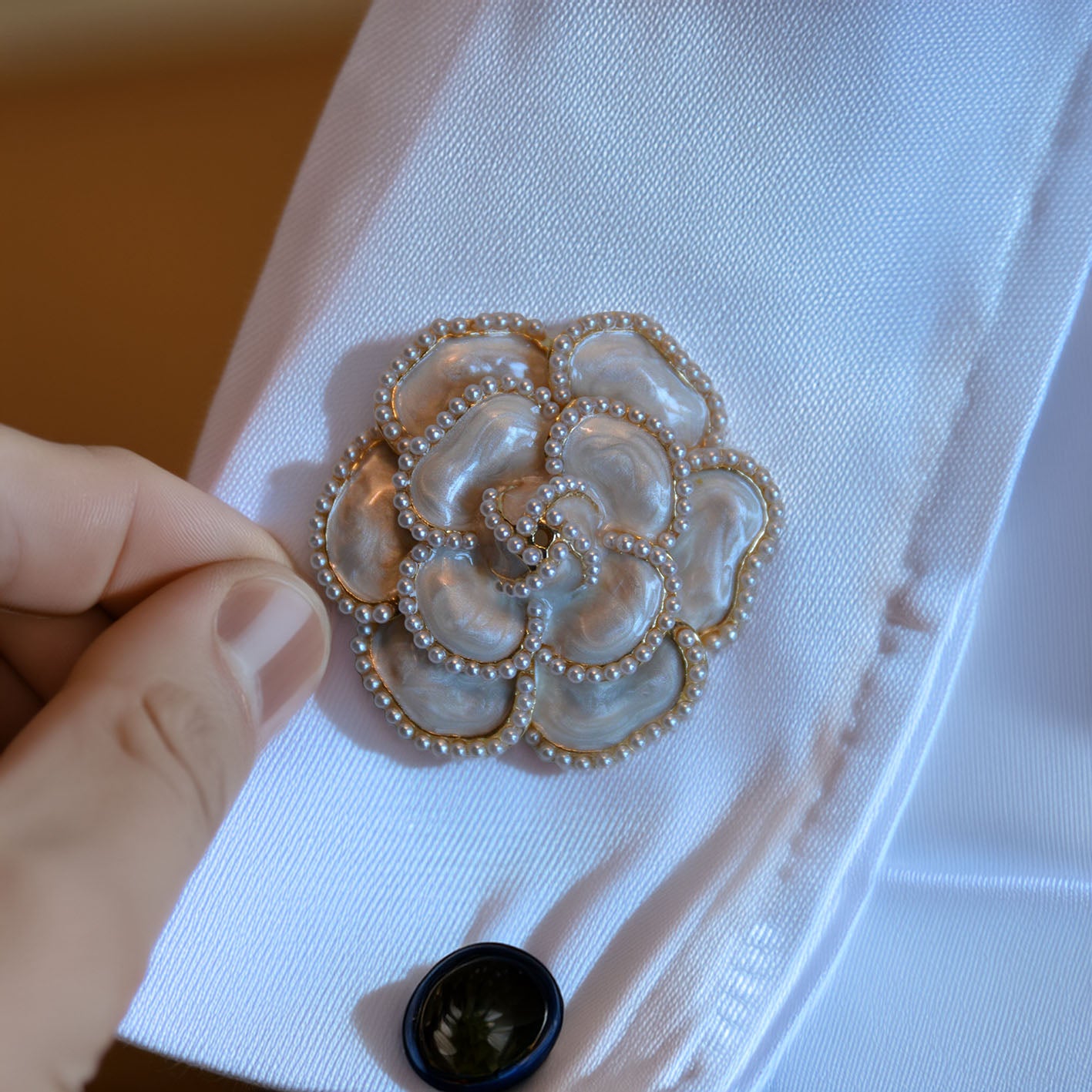 Broche Roos Wit